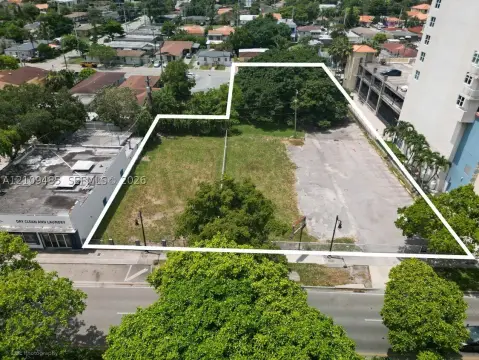 Dual-Frontage Commercial Land