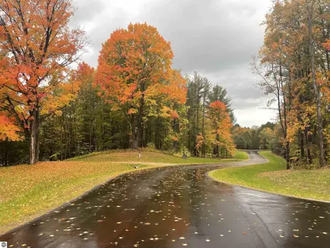 Spacious Vacant Land in Kingsley