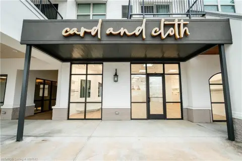 Barling Storefront Commercial Space For Rent