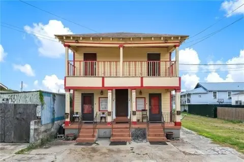 Turnkey Fourplex With In-Unit Amenities