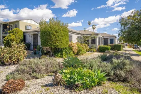 Renovated Triplex in Mid-City Los Angeles