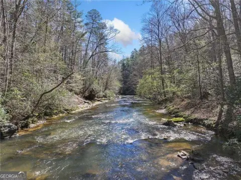 Riverfront Land in Ellijay, Georgia