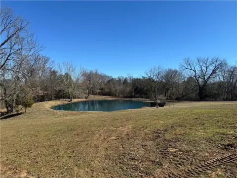 Van Buren Land with Shop