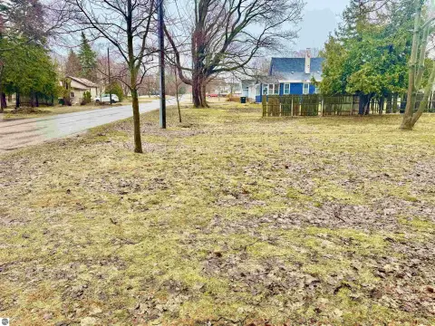 Charlevoix Vacant Lot For Sale
