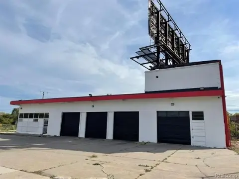 Detroit Auto Facility For Sale