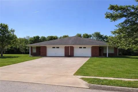 Springdale Duplex on Braxton Avenue