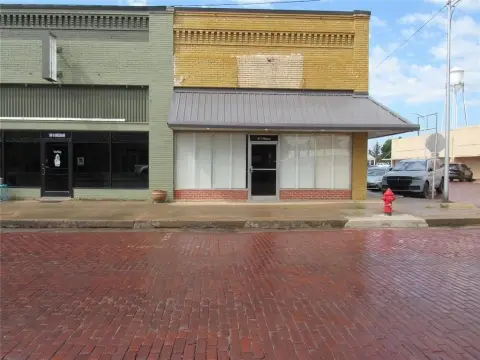 High Visibility Corner Commercial Lot