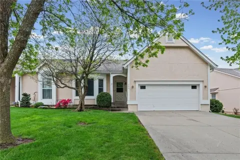 Maintenance-Free Duplex in Lee's Summit