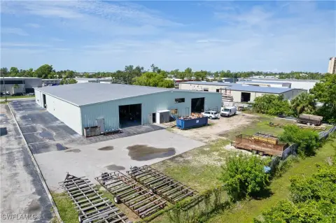 Versatile Fort Myers Commercial Space