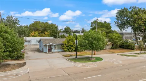 Mixed-Use Property with Three Structures