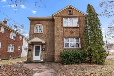 Brick Duplex with Tenant Income