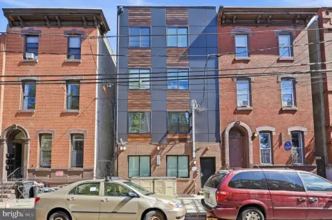 8-Unit Apartment Building with Elevator