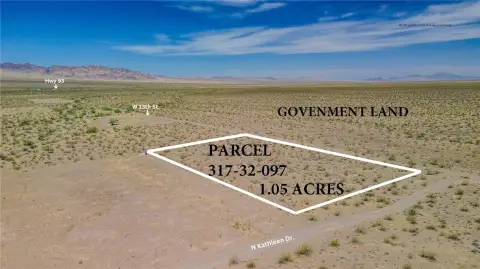 Land Near Highway 93, Arizona