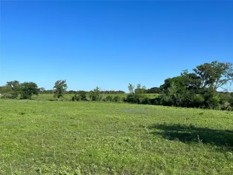 Highway Frontage Land in Cleburne