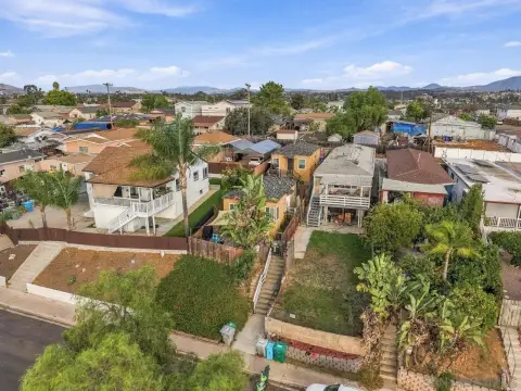 2-Unit Duplex with Private Yards