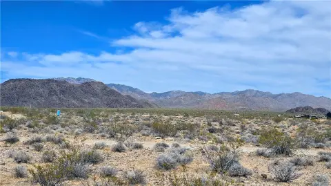 Off-Grid Desert Land