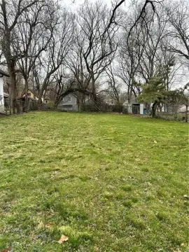 Residential Lot in Established Neighborhood