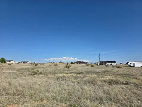 Level Acre Parcel in Pueblo