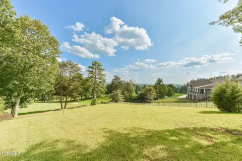 Half-Acre Lot Overlooking Crockett Ridge