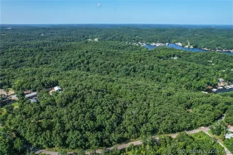 Lake-Front Recreation Land Parcel