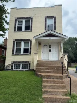 Brick Duplex with Separate Utilities