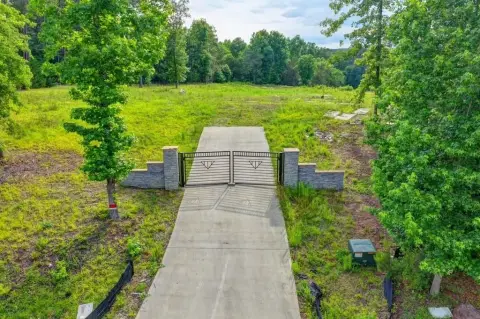 Estate Home Site with HOA Plans
