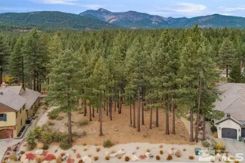 Montreux Homesite in Parc Foret