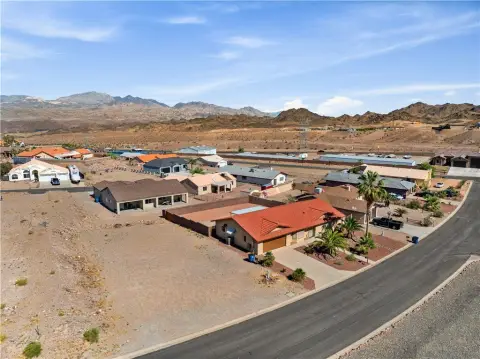 Residential Lot in Sunridge Estates