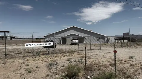 Multi-Structure Flex Space Compound