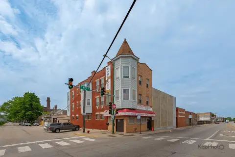 Mixed-Use Building on High-Traffic Street