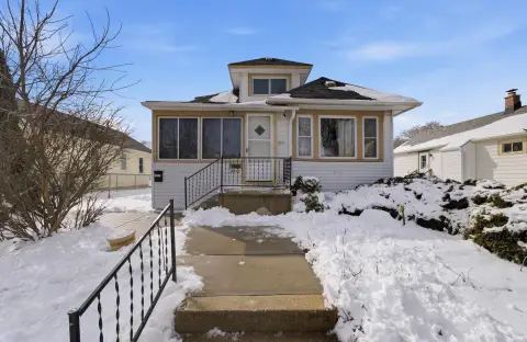 West Allis Duplex Near Amenities