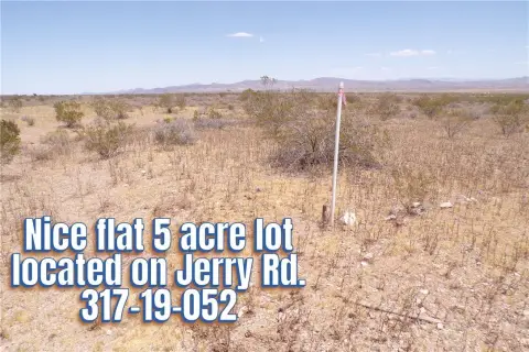 5-Acre Land in Dolan Springs