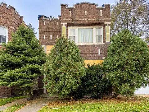 Chicago Multifamily Rehab Opportunity