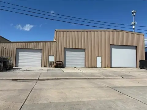 Industrial Warehouse in Chalmette, LA