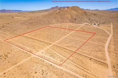 Expansive Land Parcel in Kingman