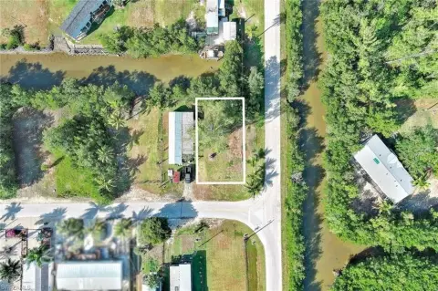 Waterfront Corner Lot in Everglades