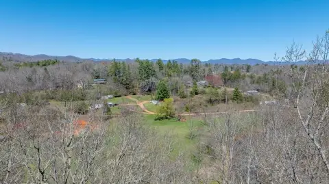 Residential Land in Franklin, NC