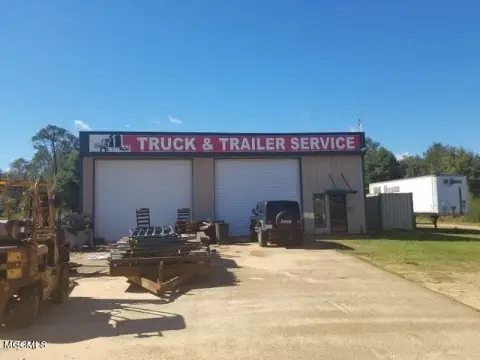 Wiggins Commercial Property For Sale