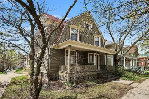 Heritage Hill Duplex Near Downtown