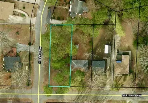 Residential Corner Lot in Atlanta