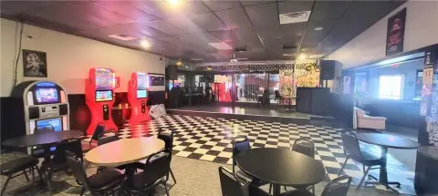 Iola Commercial Property Near Park