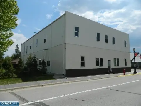 Main Street Commercial Building, Littlefork