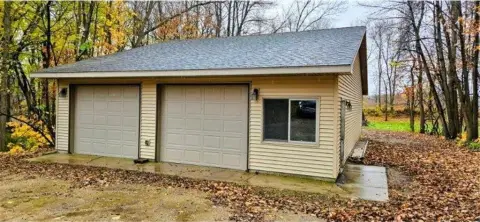 Finished Shop on Residential Lot