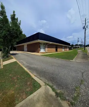 Former Medical Office Building