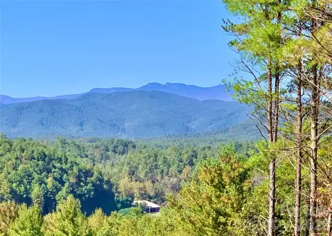 Lenoir Land with Mountain Views