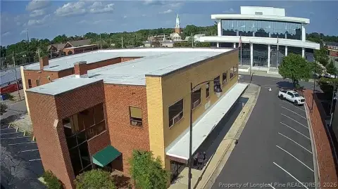 Downtown Office Block with Elevator