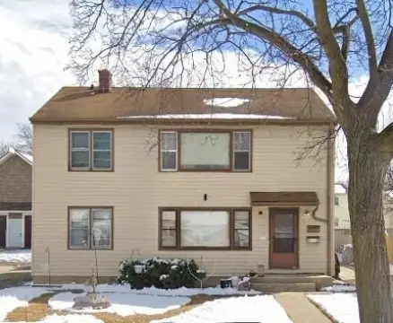 Well-Maintained Milwaukee Duplex