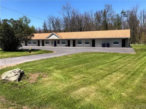 8-Unit Short-Term Rental Property