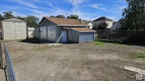 Commercial Land with Shop Buildings