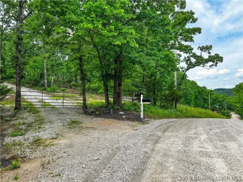 Secluded Roach Acreage with Utilities